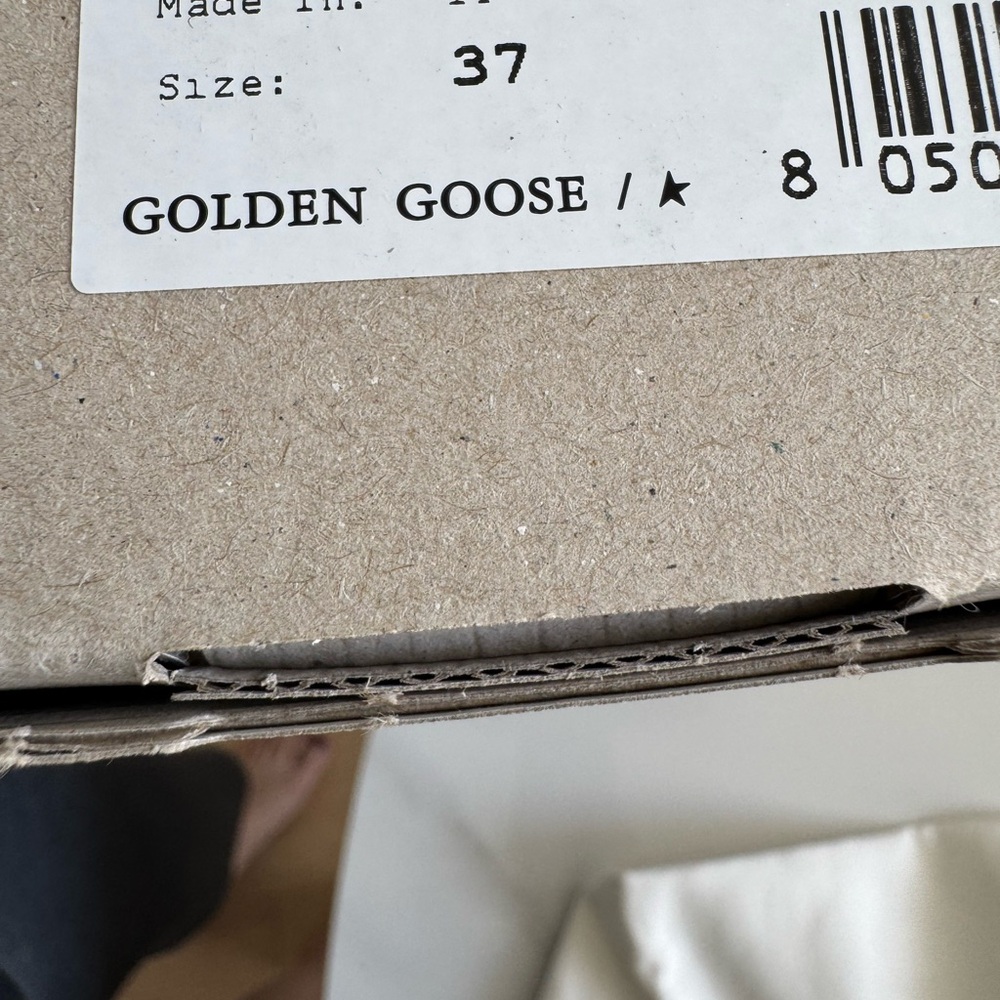 Golden Goose Superstars - Picture 8 of 11